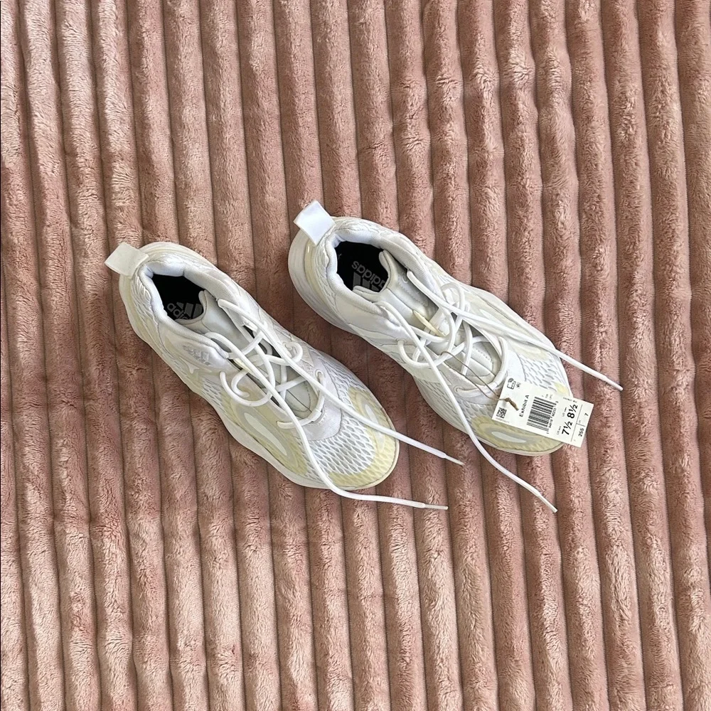 NWT White Athletic Sneakers